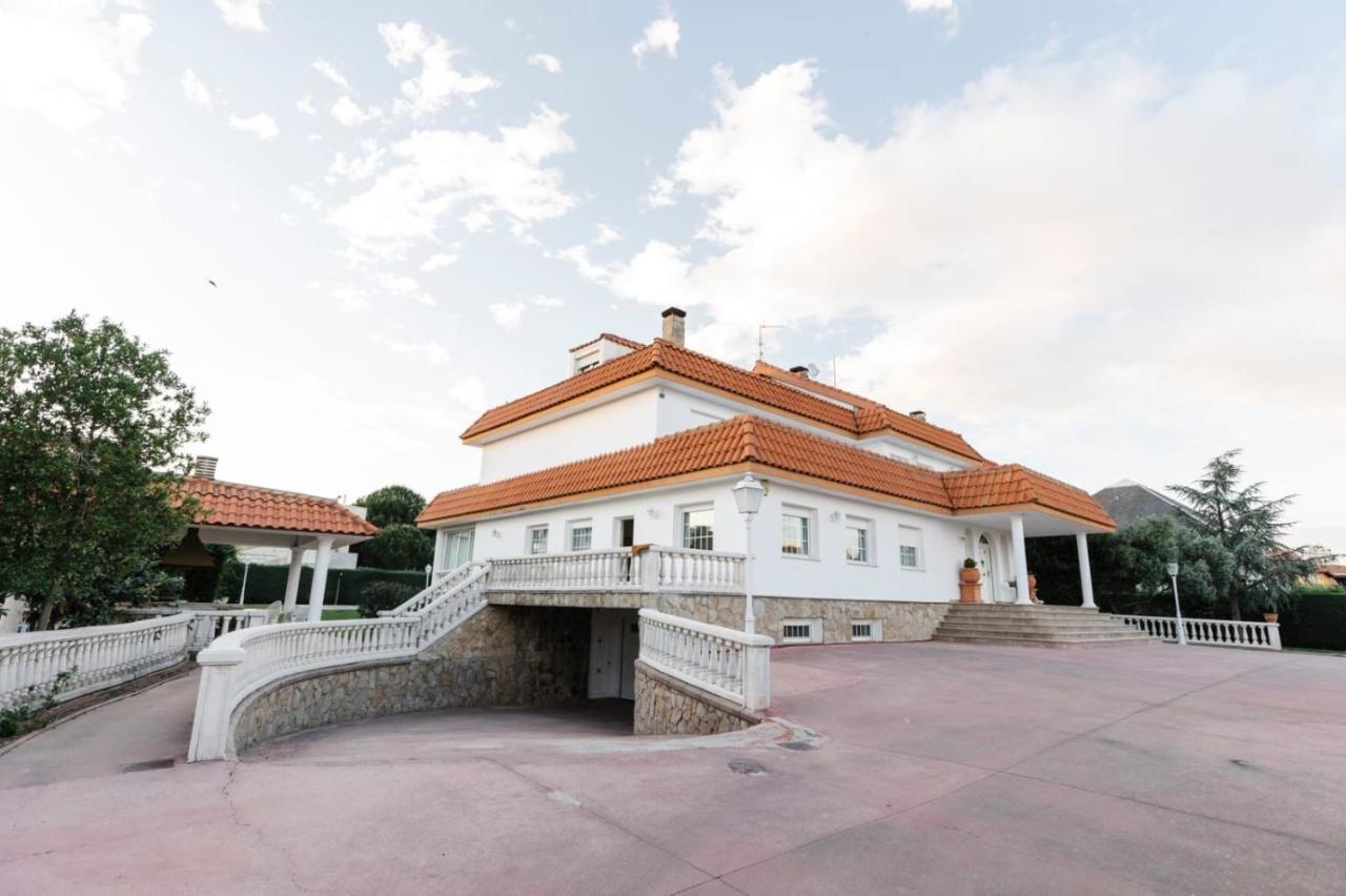 Вілла La Casona Imperial Alpedrete Екстер'єр фото